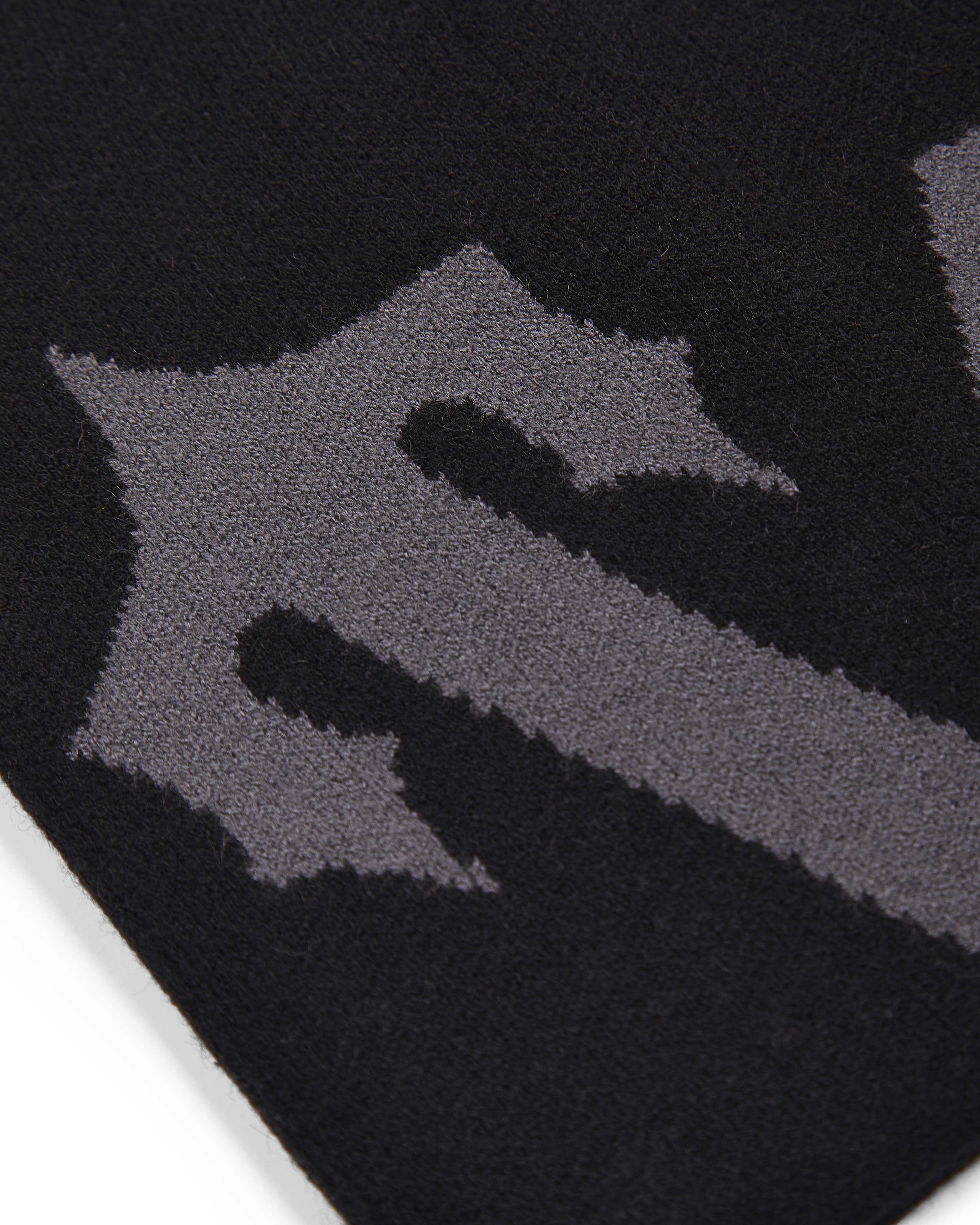 Black Men's Trapstar TS Script Beanie, Trapstar London | 7618KTGES